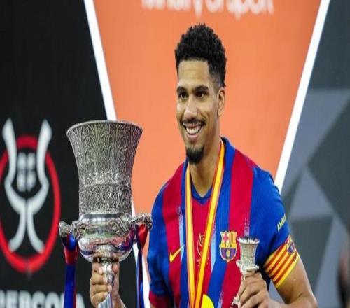 利物浦对阵,森林,萨拉赫等三,3377体育官网,3377体育网页版入口,3377体育h5在线官网,3377体育app下载